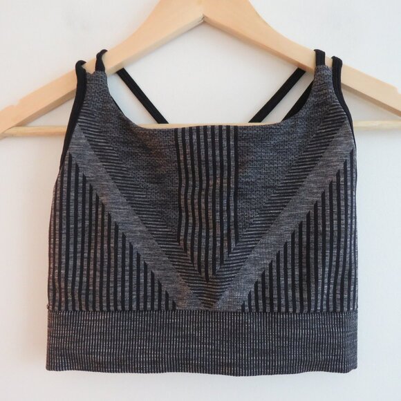 SMARTWOOL Merino Intraknit Strappy Bra in Black Heather Gorpcore - Size M - Picture 3 of 15